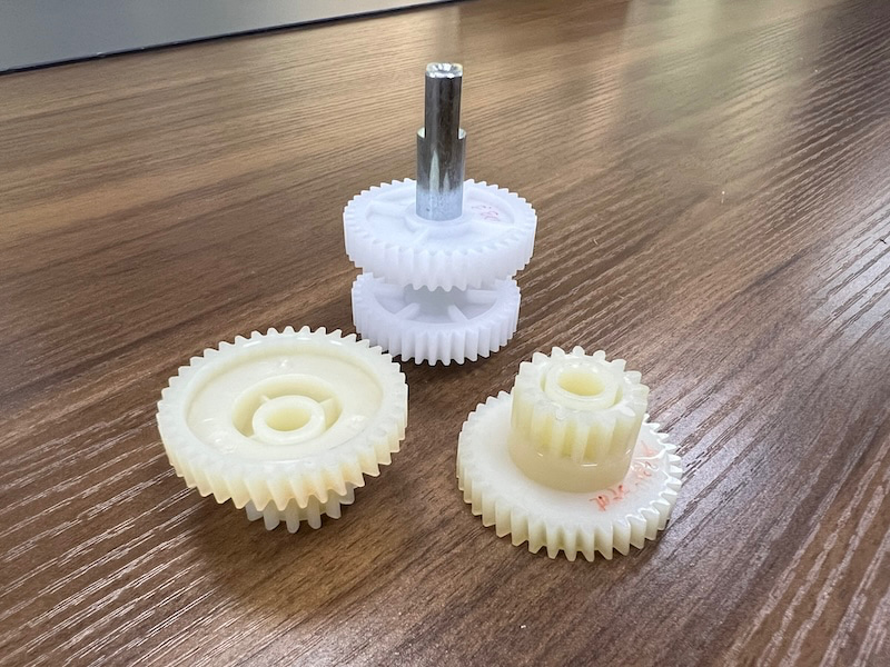 Plastic Gear Mounted Metal Inserts Supplier